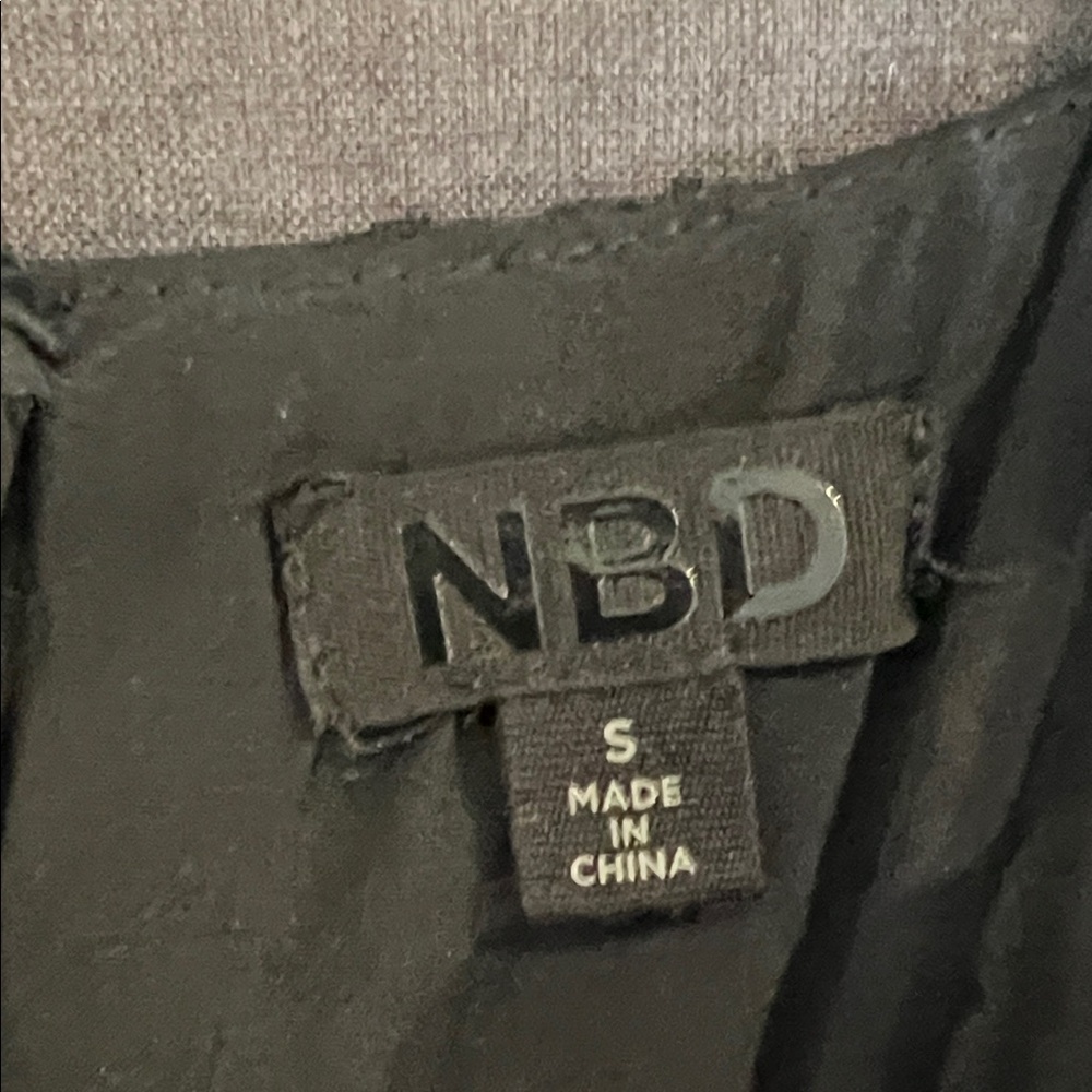 NBD Chic Black Layered Midi Dress - Picture 4 of 8